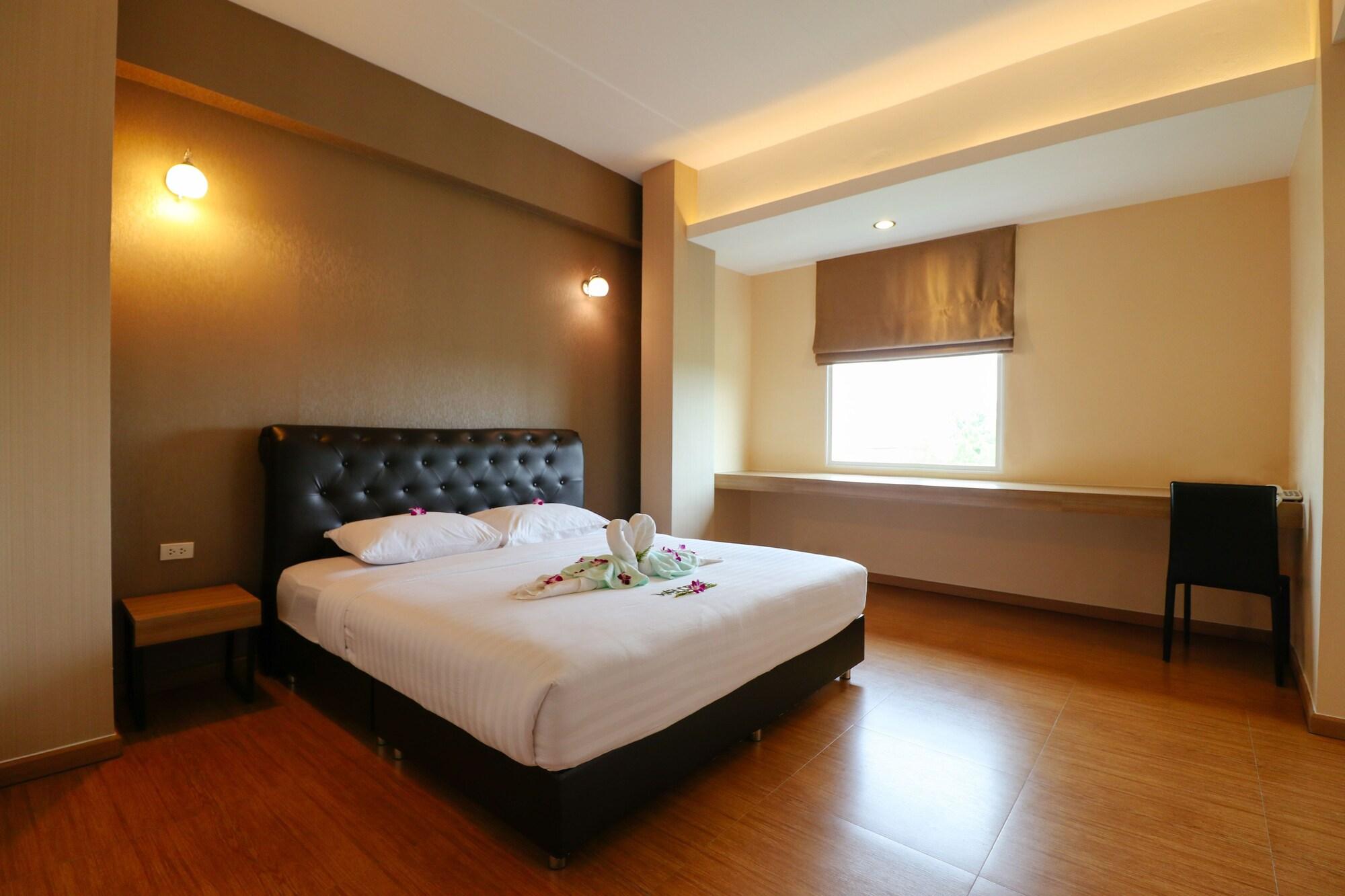 Triple Trees Hotel Pathum Thani Exterior foto
