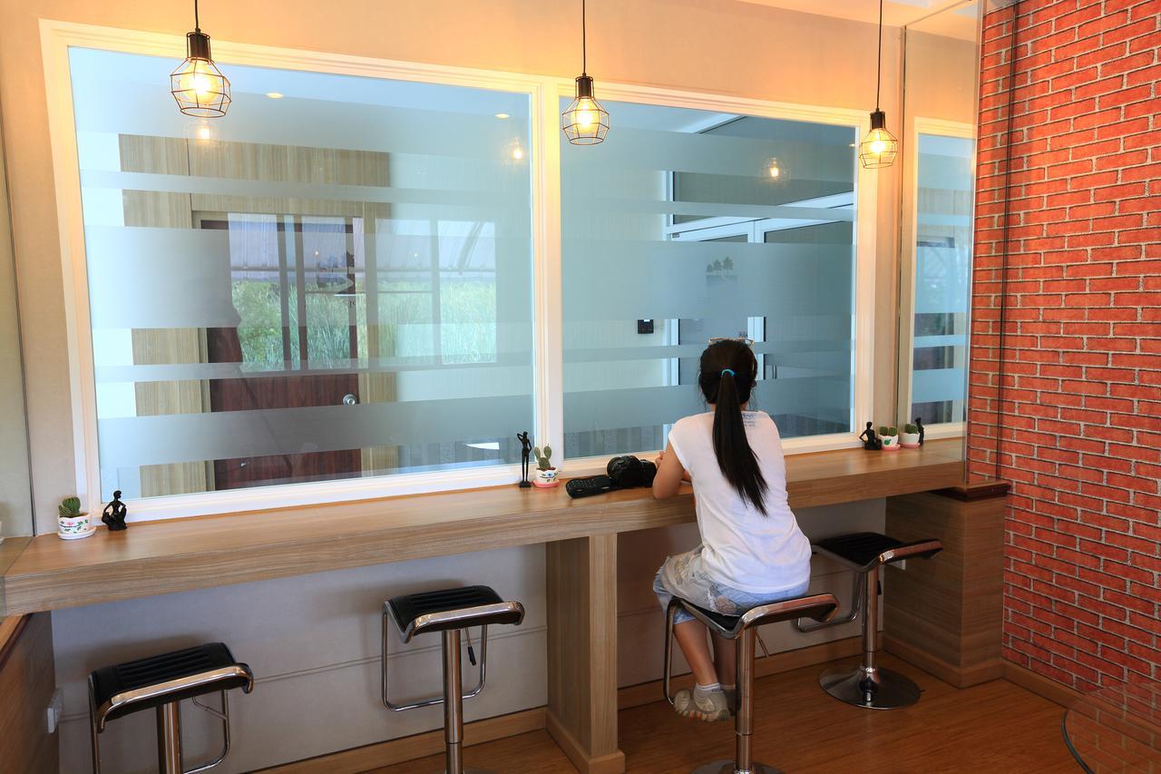 Triple Trees Hotel Pathum Thani Exterior foto